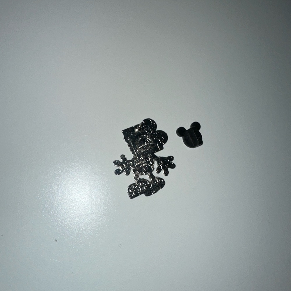 Mickey - Picture 3 of 4